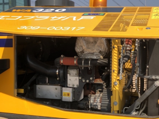 ขายรถตักล้อยาง KOMATSU WA320-6 ปี 2013 นำเข้าเองจากญี่ปุ่น สภาพสวยพร้อมใช้ มีVDOการทำงานครับ