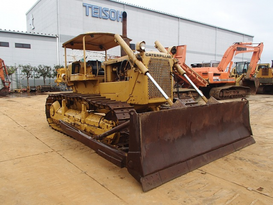 รถดันดิน CAT D6 1976 YR รถดันดิน CAT D6 1976 YR