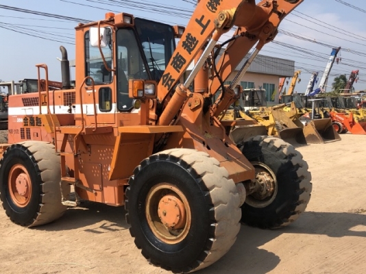 ขายรถตักล้อยาง KOMATSU WA350-1 นำเข้าเองจากญี่ปุ่น สภาพสวยพร้อมใช้ มีVDOการทำงานครับ