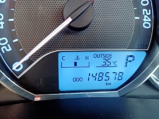 ดาวน์ 19,000 ปี 2014 TOYOTA ALTIS 1.8 E