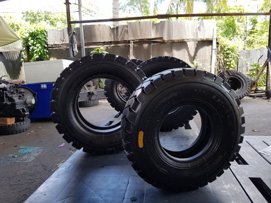 ขายยางลม รถยกโฟล์คลิฟท์ ขนาด 600-15 ,28&times;9-15 , 700-12 ,650-10,600-9 ติดต่อ 0875571891 รุทครับ