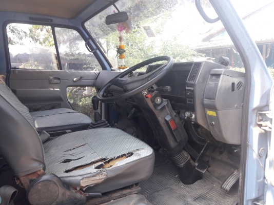 Isuzu NPR61L 125แรง 4BG1 กะบะยาว 5เมตร เพาเวอร เกียรสั้น หัวยกได้ เล่มพร้อมโอน Isuzu NPR61L 125แรง 4BG1 กะบะยาว 5เมตร เพาเวอร เกียรสั้น หัวยกได้ เล่มพร้อมโอน