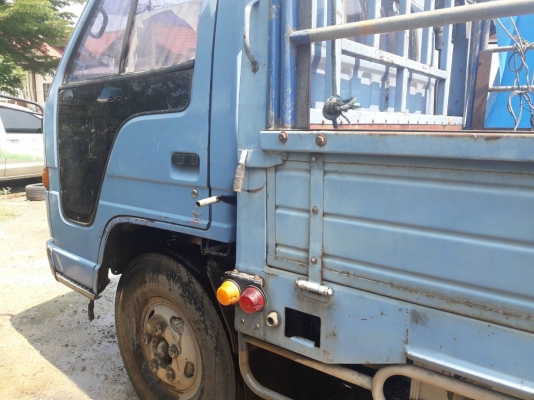Isuzu NPR61L 125แรง 4BG1 กะบะยาว 5เมตร เพาเวอร เกียรสั้น หัวยกได้ เล่มพร้อมโอน Isuzu NPR61L 125แรง 4BG1 กะบะยาว 5เมตร เพาเวอร เกียรสั้น หัวยกได้ เล่มพร้อมโอน
