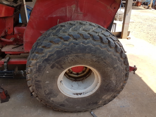 ล้อรถไถ18.4-16