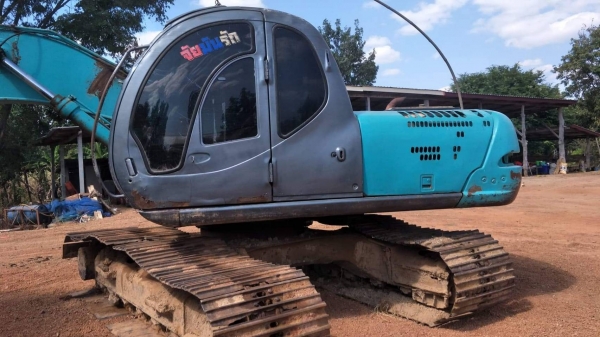 ขายด่วนครับรถแบ๊คโฮโกเบล200-5มากไฟซูปเปอร์ครับ(โกเบล200มากไฟซูเปอร์)ไฟฟ้าเต็มเล่มทะเบียนตั้งขาย590000ครับผมไฟแน้นจัดได้500000