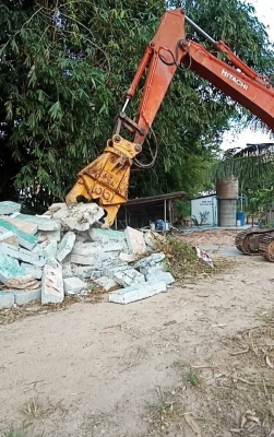 ขายด่วน!!! แบคโฮ HITACHI รุ่น EX200-2 จำนวน 6 สูบ  เดินไลน์แย็กแล้วเรียบร้อย