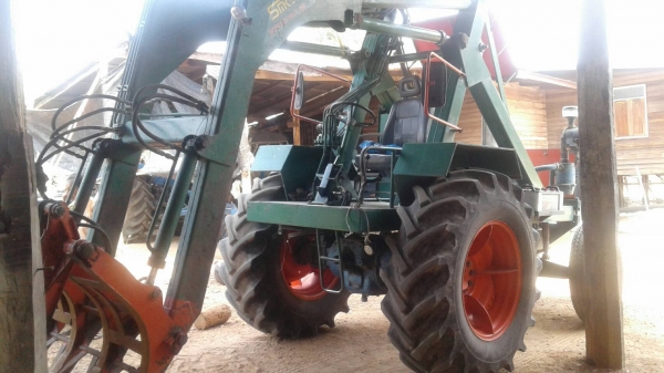 รถคีบอ้อย รถคีบอ้อย