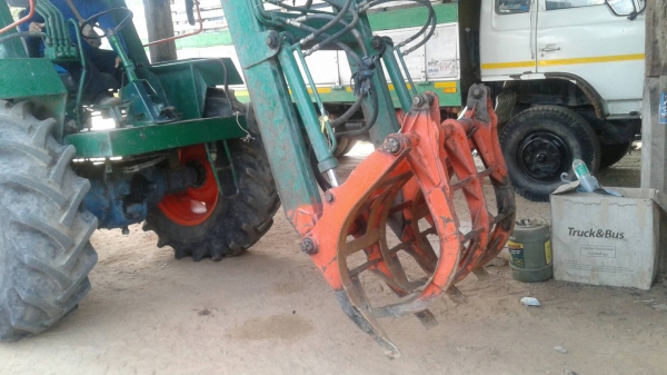 รถคีบอ้อย รถคีบอ้อย