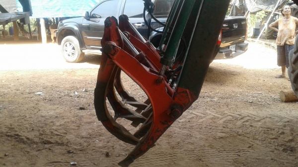 รถคีบอ้อย รถคีบอ้อย