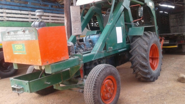 รถคีบอ้อย รถคีบอ้อย