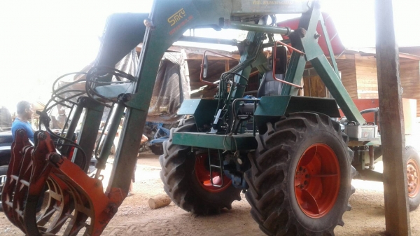 รถคีบอ้อย รถคีบอ้อย