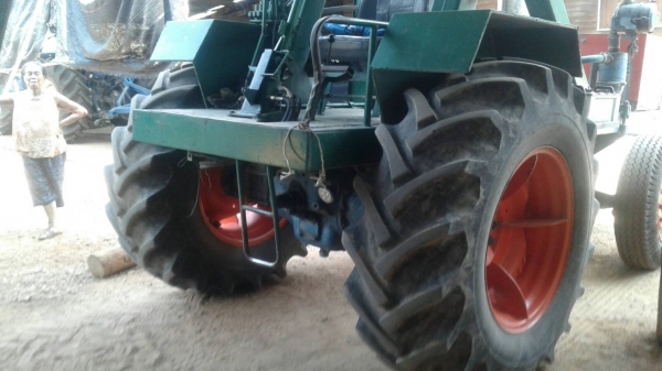 รถคีบอ้อย รถคีบอ้อย