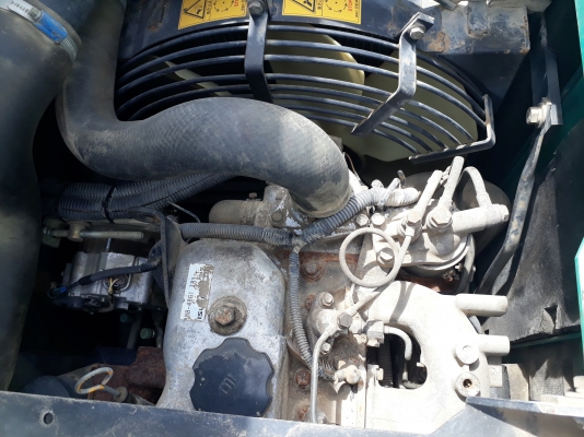 รถขุด KOBELCO : SK135SR-1ES YY04