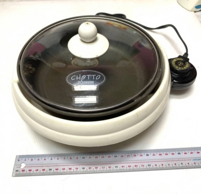 300 บ.ส่งถึงบ้านฟรี โทร 083-2000058 LINE ID: line832923 กะทะไฟฟ้าเคลื่อบเทปรอนยี่ห้อ ZOJIRUSHI หมุนปรับระดับความร้อนได้ ใช้ไฟ 100 V.