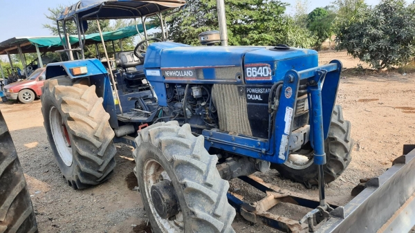 ขาย6640/4&times;4/คานคาลาโล่เกีบกลางมีเทอฏบดล่มทะเบียนครบ0810076640