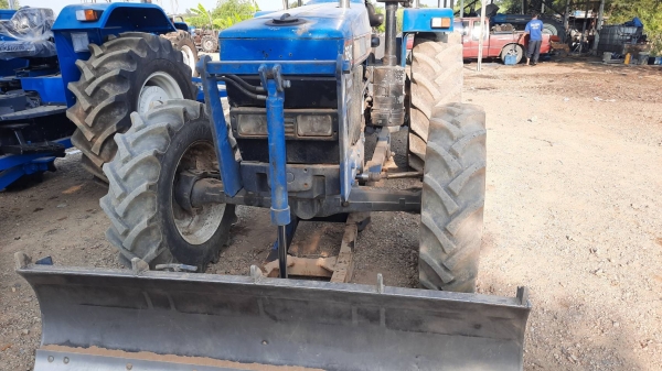 ขาย6640/4&times;4/คานคาลาโล่เกีบกลางมีเทอฏบดล่มทะเบียนครบ0810076640