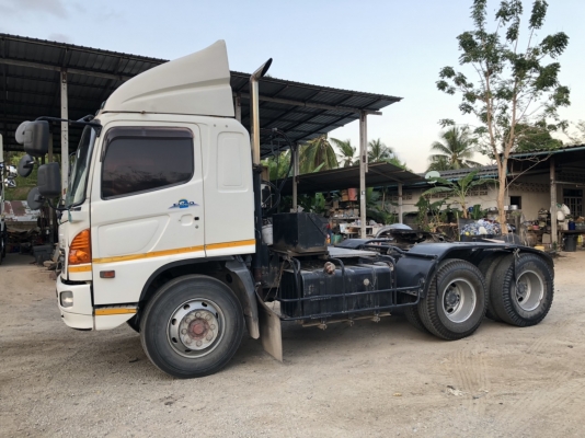 Hino mega 260 แรง ปี 47 สิบล้อหัวลาก รถสวยเดิมๆ พร้อมใช้งาน