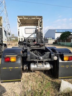 Isuzu 360 ปี 58 สิบล้อหัวลาก สวยเดิมทุกจุด ยาง 11 R 157 เต็ม 10 เส้น พร้อมใช้งาน Isuzu 360 ปี 58 สิบล้อหัวลาก สวยเดิมทุกจุด ยาง 11 R 157 เต็ม 10 เส้น พร้อมใช้งาน