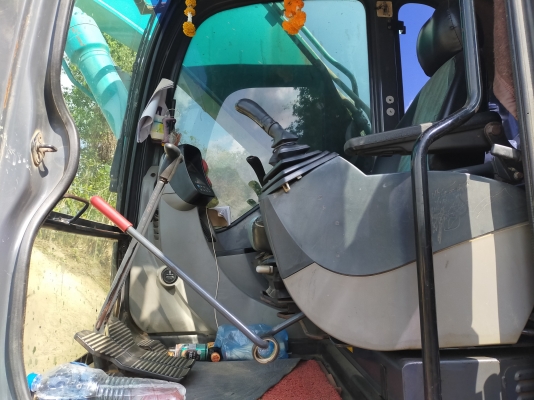 ขายรถแบคโฮ KOBELCOSK200-8 YN12 SUPER