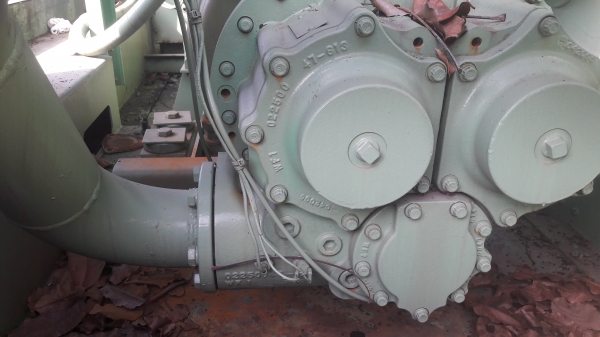 ขายปั้มลม SULLAIR รุ่น H1300 ลม 14 บาร์ 1300 cfm 150PSIG เครื่อง CAT 3406T 475 แรงม้า ปั้มลมสกรูสภาพ