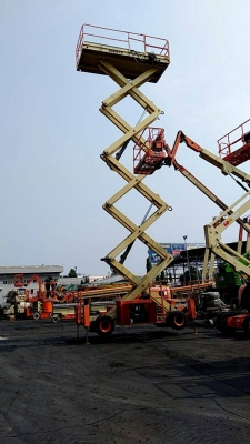รถยกกระเช้าสูง 15.24 M.