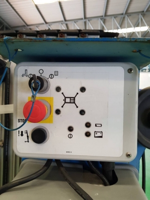 มาใหม่ กระเช้าลิฟท์ไฟฟ้า Genie : AWP-30S ยกสูง9เมตร เก่าญี่ปุ่น ระบบสมบูรณ์มาก มาใหม่ กระเช้าลิฟท์ไฟฟ้า Genie : AWP-30S ยกสูง9เมตร เก่าญี่ปุ่น ระบบสมบูรณ์มาก