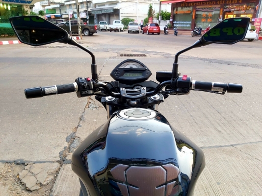 ขาย KAWASAKI ER6N ปี2010 ABS เดิมๆ สีสวย มีท้ายสั้น ไฟท้ายแต่ง กันล้ม การ์ดหม้อน้ำ ไฟบอกเกียร์ มือเบรคมือครัชแต่ง ปลอกมือแต่ง เครื่องดี ทะเบียนพร้อมโอน ราคา 73500 บาท ส่งได้ทั่วไทย  สนใจติดต่อ ☎️081-0578282 FACEBOOK ชาญณรงค์ ป๊อป ชัยอมฤต ไอดีไลน์ POPBIGBI