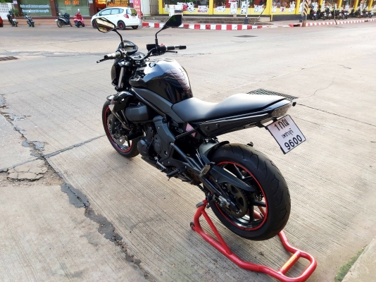 ขาย KAWASAKI ER6N ปี2010 ABS เดิมๆ สีสวย มีท้ายสั้น ไฟท้ายแต่ง กันล้ม การ์ดหม้อน้ำ ไฟบอกเกียร์ มือเบรคมือครัชแต่ง ปลอกมือแต่ง เครื่องดี ทะเบียนพร้อมโอน ราคา 73500 บาท ส่งได้ทั่วไทย  สนใจติดต่อ ☎️081-0578282 FACEBOOK ชาญณรงค์ ป๊อป ชัยอมฤต ไอดีไลน์ POPBIGBI