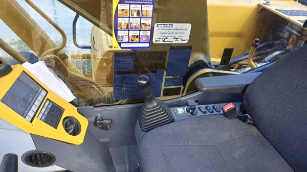 2,900,000&rdquo;เเบคโฮ KOMATSU Pc200-8Mo สวยพร้อมใช้