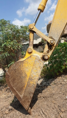 2,900,000&rdquo;เเบคโฮ KOMATSU Pc200-8Mo สวยพร้อมใช้
