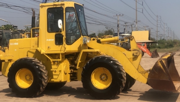 ขายรถตักล้อยาง KOMATSU WA150-1 นำเข้าเองจากญี่ปุ่น สภาพสวยพร้อมใช้ มีVDOการทำงานครับ