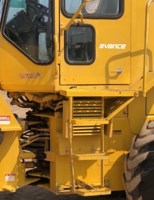 ขายรถตักล้อยาง KOMATSU WA150-1 นำเข้าเองจากญี่ปุ่น สภาพสวยพร้อมใช้ มีVDOการทำงานครับ