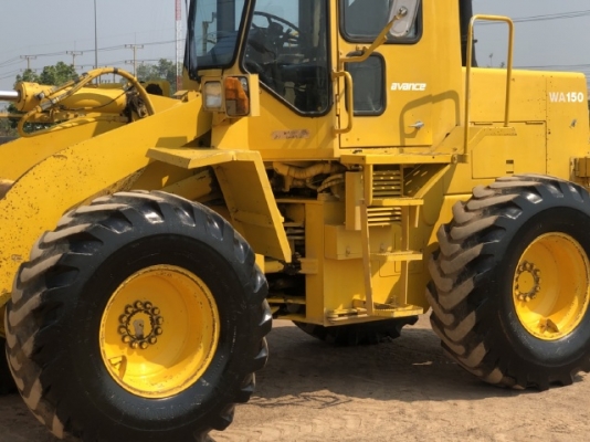 ขายรถตักล้อยาง KOMATSU WA150-1 นำเข้าเองจากญี่ปุ่น สภาพสวยพร้อมใช้ มีVDOการทำงานครับ