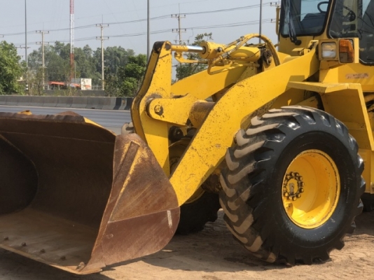 ขายรถตักล้อยาง KOMATSU WA150-1 นำเข้าเองจากญี่ปุ่น สภาพสวยพร้อมใช้ มีVDOการทำงานครับ