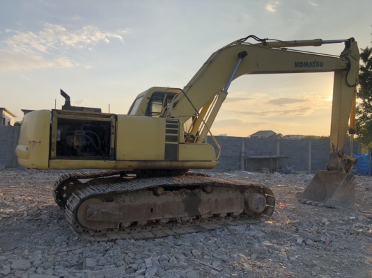 KOMATSU PC200-7  .ไฟฟ้าครบ ช่วงล่างเต็ม เอกสารซื้อขาย สภาพสวย คอม10,000