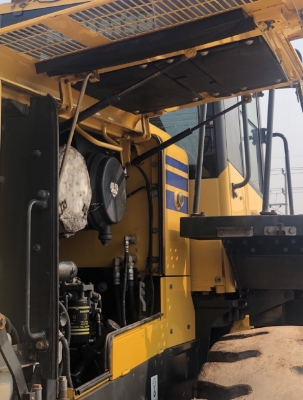 ขายรถตักล้อยาง KOMATSU WA380-6 ปี 2012 รถนอกนำเข้าเองจากญี่ปุ่น สภาพสวยพร้อมใช้ มีVDOการทำงานครับ