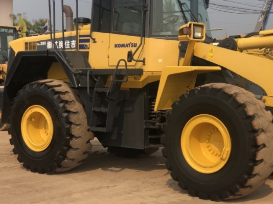 ขายรถตักล้อยาง KOMATSU WA380-6 ปี 2012 รถนอกนำเข้าเองจากญี่ปุ่น สภาพสวยพร้อมใช้ มีVDOการทำงานครับ