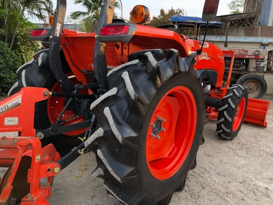 คูโบต้า L4708 sp สภาพสวย เครื่องดี เกียร์ดี ไฮโดรลิคดี อุปกรณ์ ใบดันหน้า + ผานพรวน ตราช้าง โทร087-57
