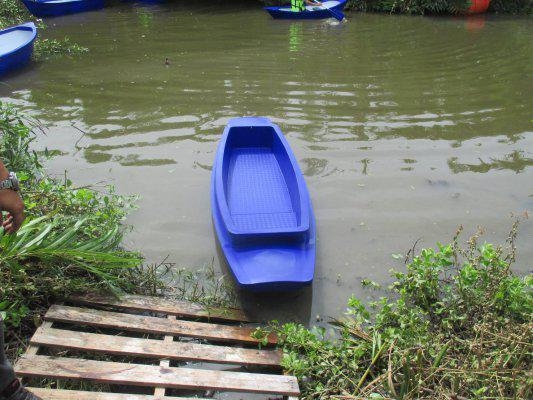 (ส่งทั่วประเทศ) เรือพลาสติก 250 ซม พร้อมไม้พาย (ส่งทั่วประเทศ) เรือพลาสติก 250 ซม พร้อมไม้พาย