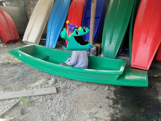 เรือพลาสติกยาว 340 ซม (ส่งทั่วประเทศ) เรือพลาสติกยาว 340 ซม (ส่งทั่วประเทศ)