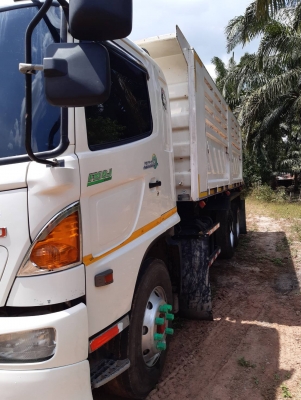 ขาย Hino FM8J 251ปี57 ดั้มสามมิตรมีระบบลากพ่วง