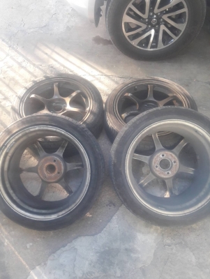 ขายล้อแม็ก 4รู100 ADVAN Racing RG2 พร้อมยาง205 45 17 และ 215 45 17อย่างละคู่ อยู่ท่าน้ำนนทบุรี ทั้งหมดนี้5,500บาท