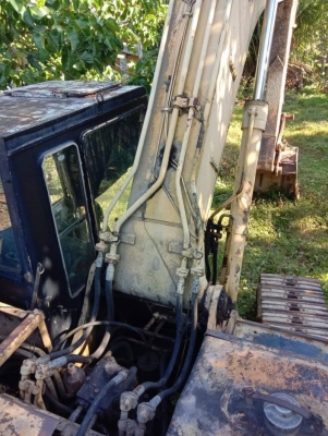 KOMATSU PC200-3 ขายตามสภาพ KOMATSU PC200-3 ขายตามสภาพ