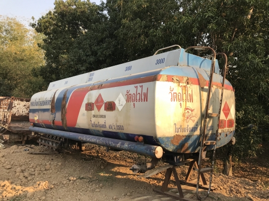 ขาย แทงค์ 15000 ลิตร สภาพร้อมใช้งาน สนใจติดต่อเราได้ ดำสุโขทัย โทร 089-7087998,081-7855503  หรือเยี่ยมชมเว็ปได้ที่ www.dum-sukhothai.com เรายินดีให้บริการค่ะ ราคา 95000 บาทค่ะ