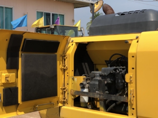 ขายรถขุด KOMATSU PC200LC-8 อาร์มยาวพิเศษ 15 เมตร นำเข้าเองจากญี่ปุ่น สภาพสวยพร้อมใช้งาน มีVDOการทำงา