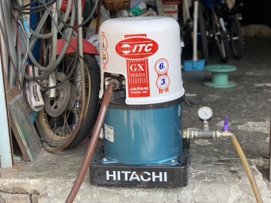 ขายปั๊มน้ำอัตโนมัติ Hitachi 300W 220V ไฟบ้าน สภาพสวยใหม่มาก เปิดฝาครอบของใหม่ใส่ให้ครับ ตรวจเช็คแรงดันเรียบร้อย ไม่มีรั่วซึม พร้อมใช้งาน