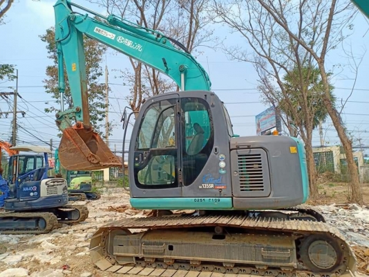 มาใหม่จ้า..KOBELCO SK135SR-1ES YY04 ปี 2007  เก่านอกแท้  เดิมๆๆแทรค 70  พร้อมใช้  โทร 089-3818694  จ๊อย