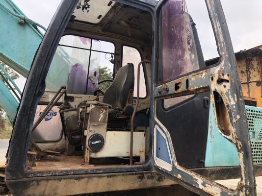 ขาย แมคโค KOBELCO 220มาร์คที (แยกอะไหล่)