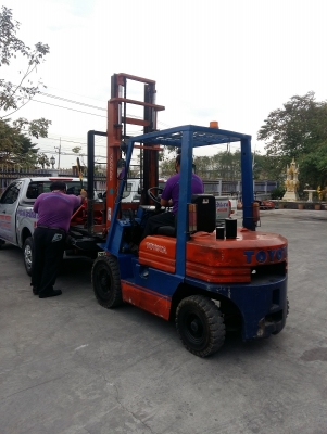 Forklift 2.5T ดีเซล เกียร์ออโต้ ยกสูง 4.0 เมตร รถฟอร์คลิฟท์ TOYOTA Forklift 2.5T ดีเซล เกียร์ออโต้ ยกสูง 4.0 เมตร รถฟอร์คลิฟท์ TOYOTA