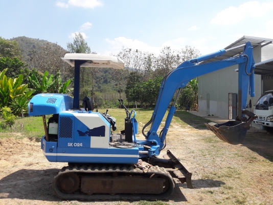 รถแบ็คโฮโกเบ KOBELCO SK-24. ราคา2.xx แสน (ต่อรองได้) พร้อมจบ